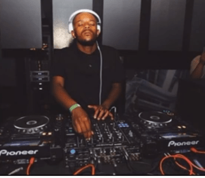 Kabza De Small & DJ Maphorisa ft Vigro Deep – Amapiano mix 2020
