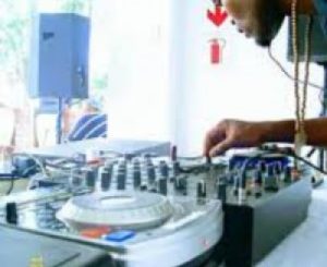 DJ Stiqa & Zeepo – Viva Ft. DJ Propel & C’mbero mp3 download